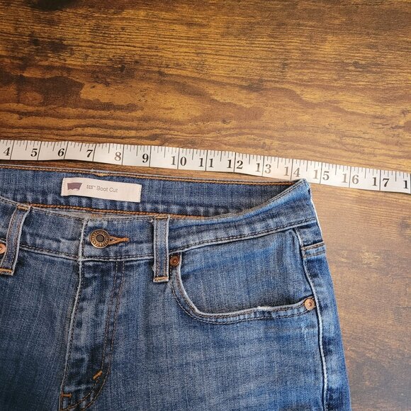 Levi's Jeans Size 6 Bootcut 515 Mid Rise Button Flaps Ripped Stretch Western - Picture 5 of 10